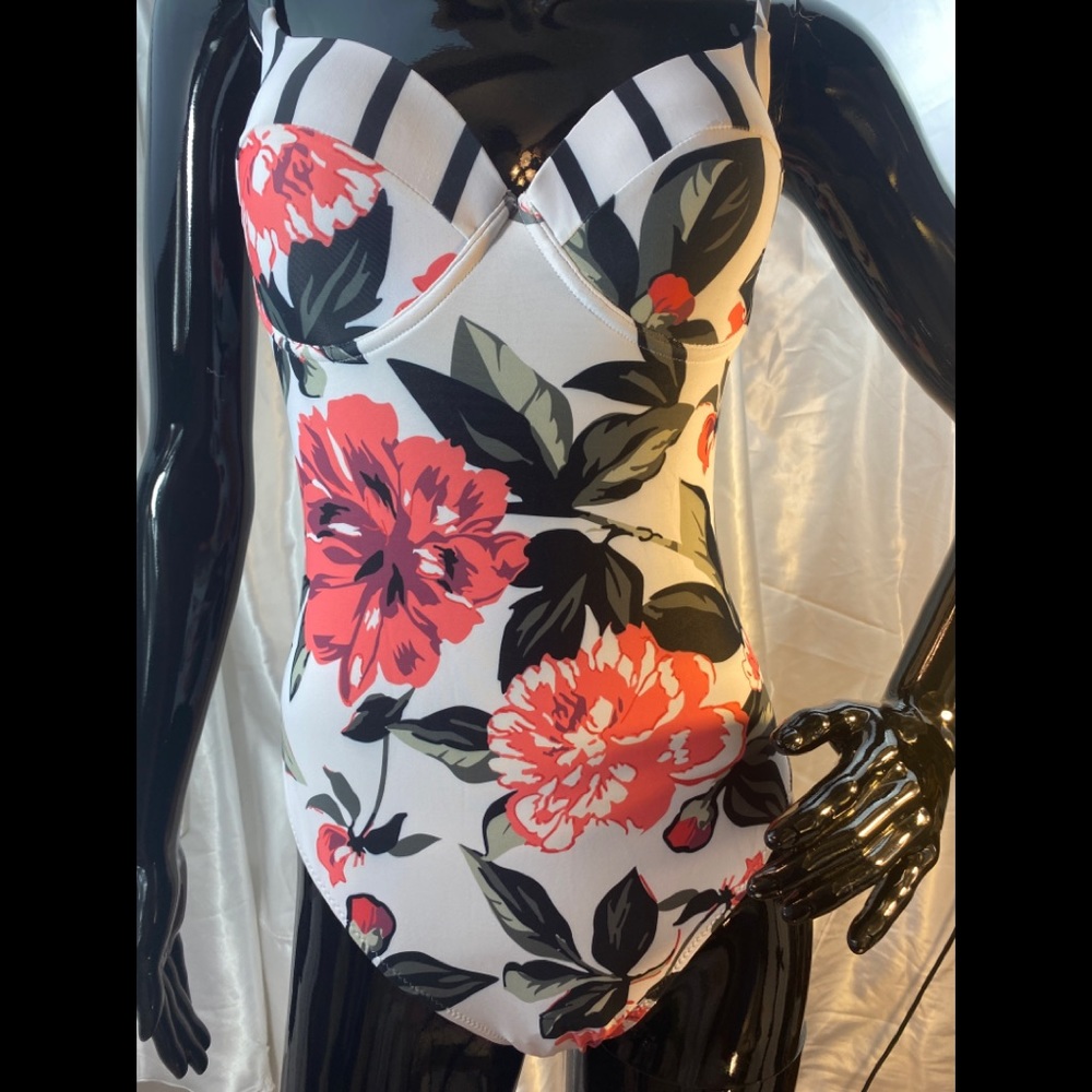 Cupshe Pink Floral Bathingsuit